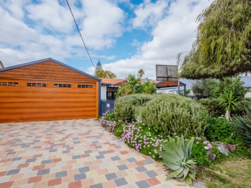 20 Moulden Avenue, Yokine WA 6060