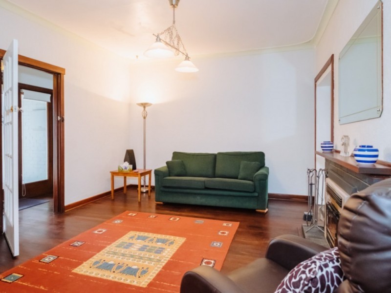 20 Moulden Avenue, Yokine WA 6060