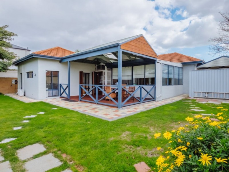 20 Moulden Avenue, Yokine WA 6060