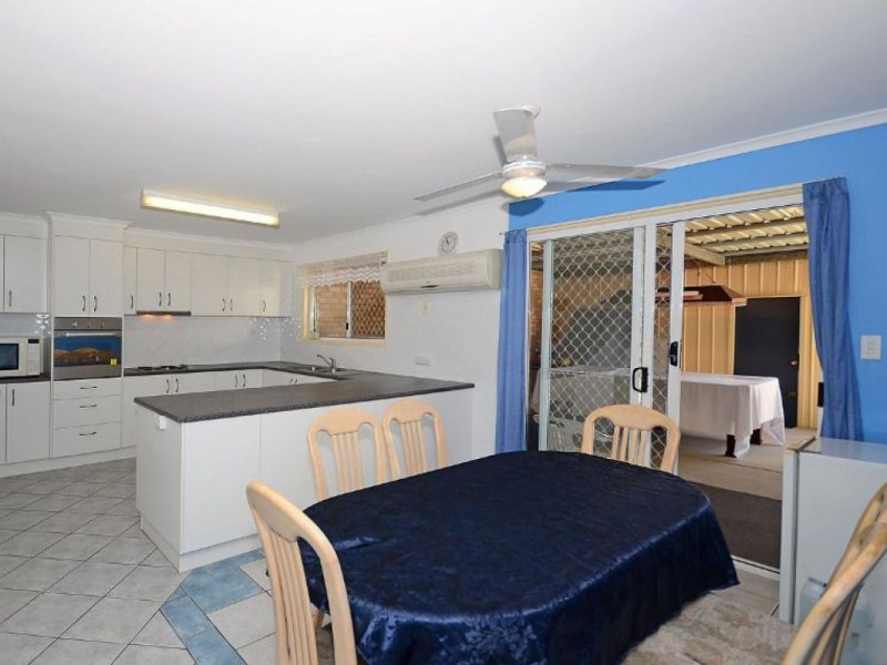 56 Barker Street, Point Vernon QLD 4655