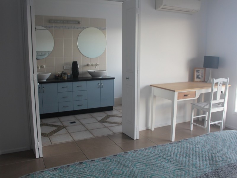 5 Polly Crescent, Richmond QLD 4740