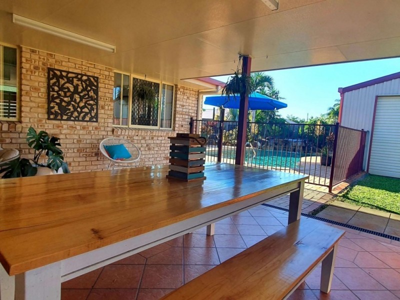 8 Chelsea Crescent,, Glenella QLD 4740