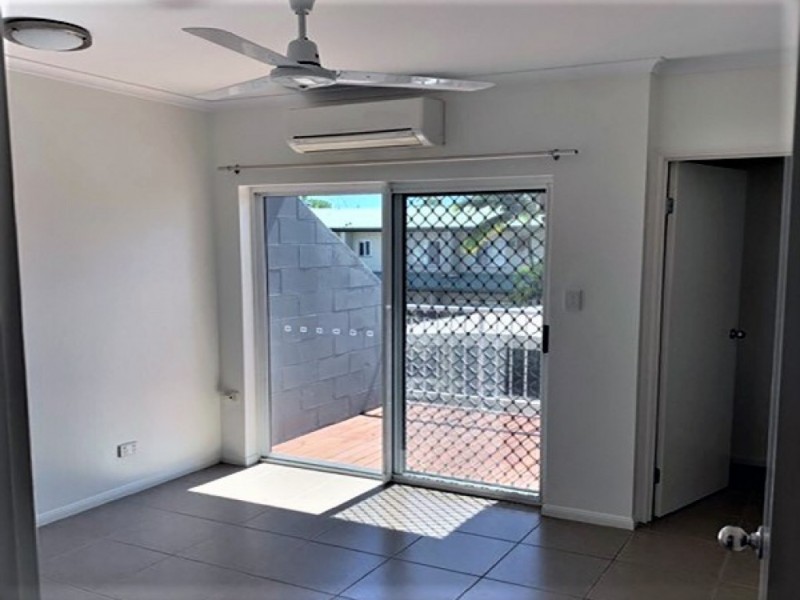 1/25 Fairweather Street, Yorkeys Knob QLD 4878