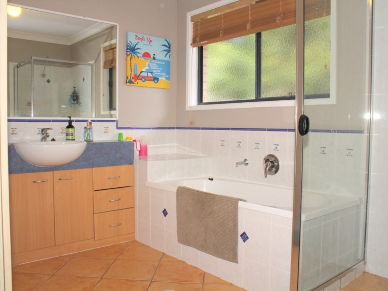 5 Salwood Place, Beenleigh QLD 4207