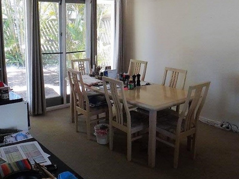 6 Skye Street, Kenmore QLD 4069