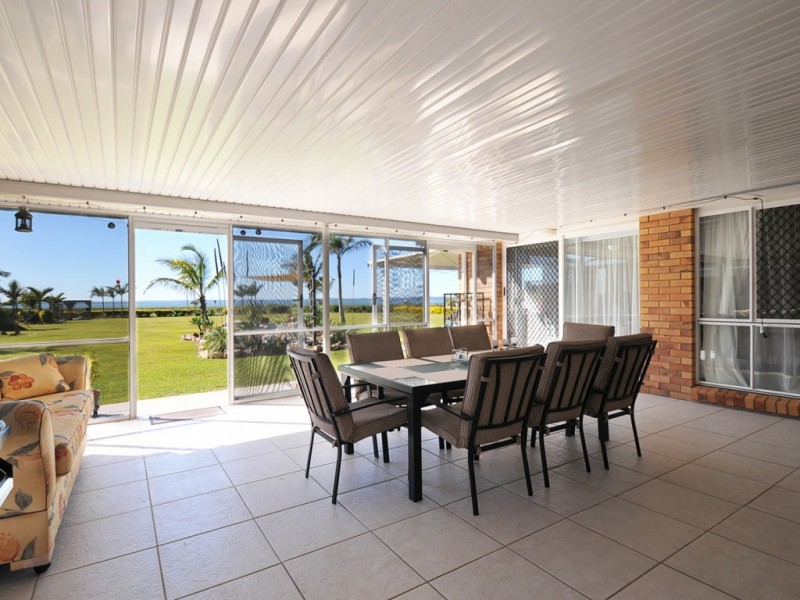 121-123 Cove Blvd, River Heads QLD 4655