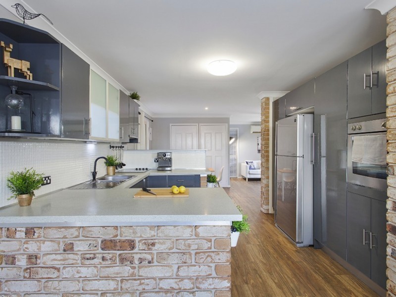 7 Paddington Drive, Carrara QLD 4211