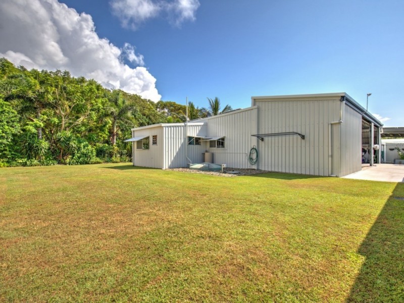 40 Illich Street, Kurrimine Beach QLD 4871