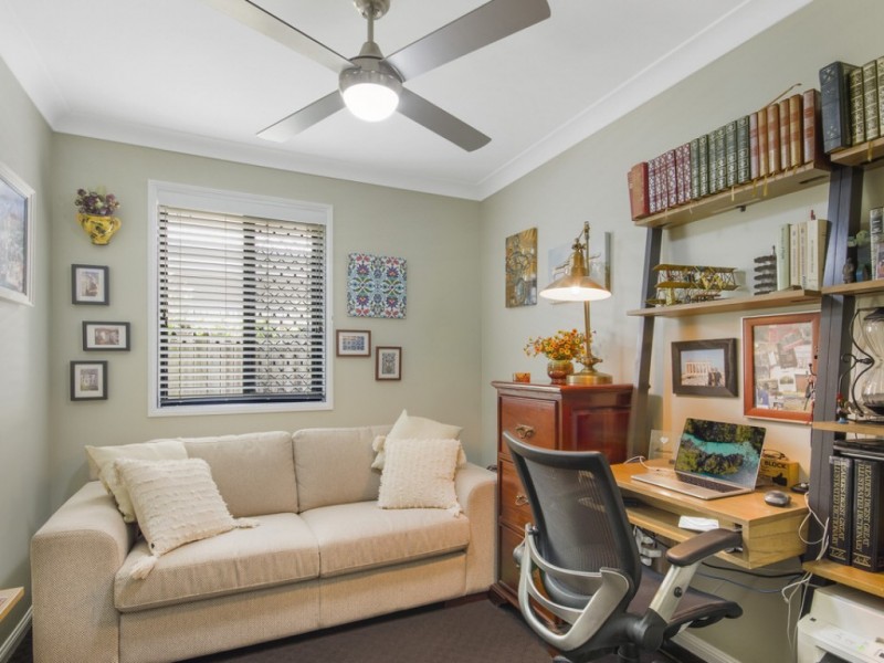 16 TROON STREET, North Lakes QLD 4509