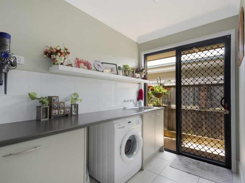 16 TROON STREET, North Lakes QLD 4509