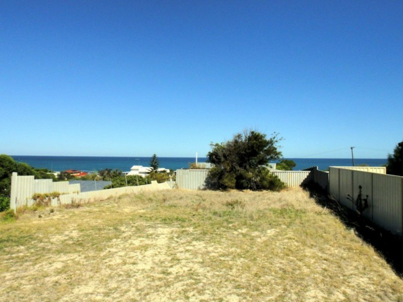 31 Ashley Avenue, Quinns Rocks WA 6030