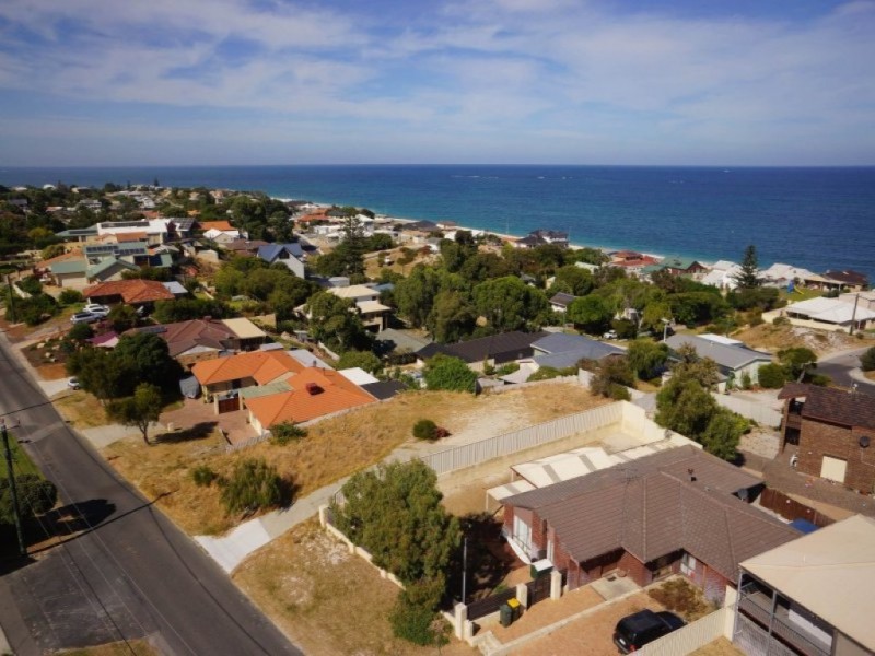 31 Ashley Avenue, Quinns Rocks WA 6030