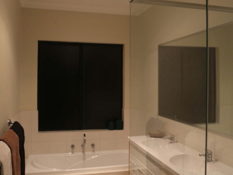 16 O’Meara Drive, Burekup WA 6227