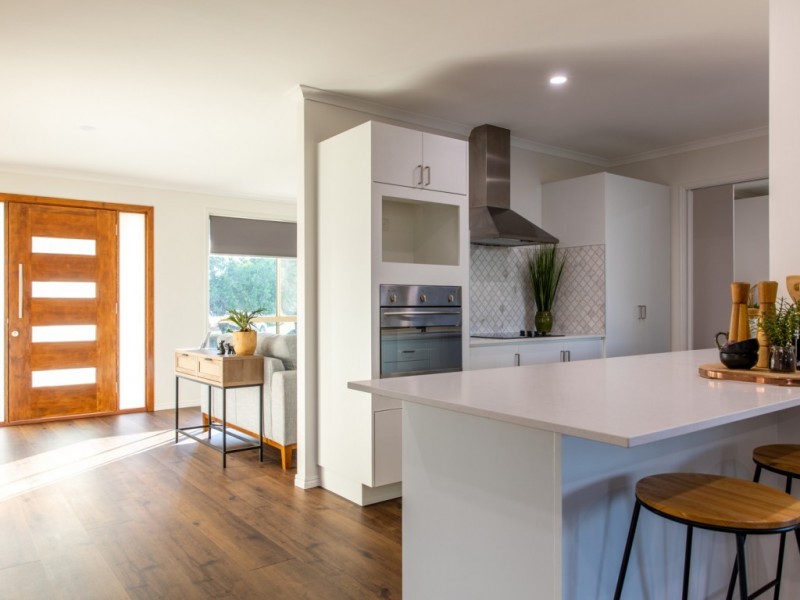 17 Tumala Street, Parrearra QLD 4575