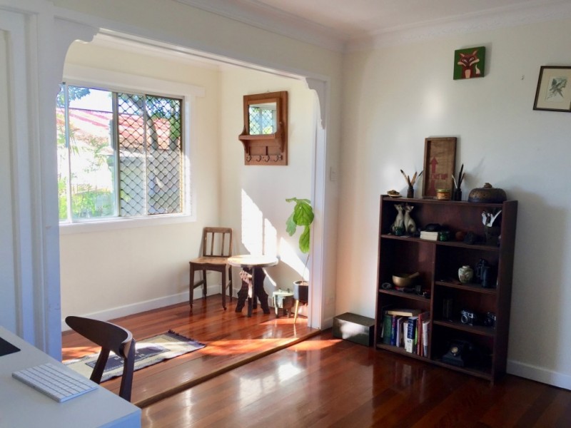 55 Kindra Avenue, Southport QLD 4215