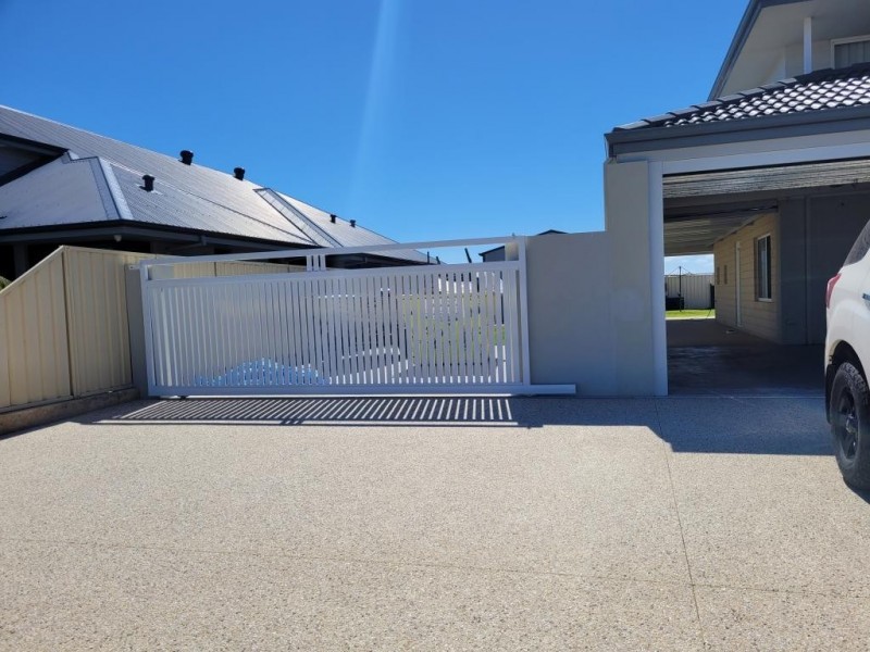 169 Balladonia Parade, Dawesville WA 6211