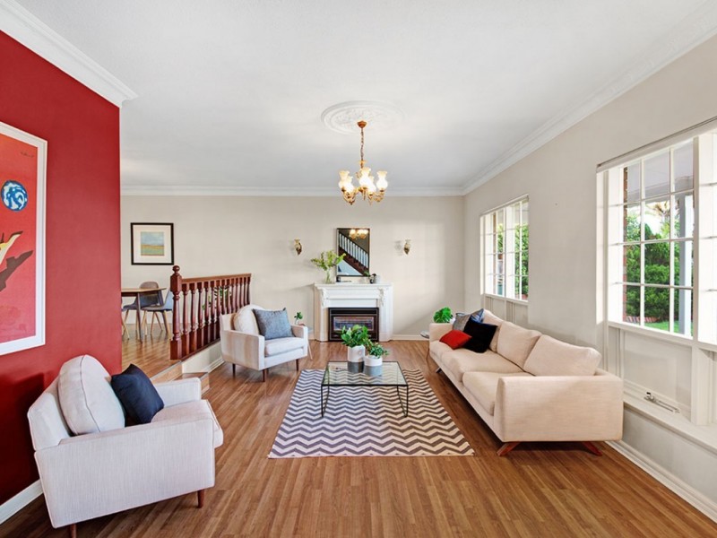 4 Lakeside Court, Tennyson SA 5022