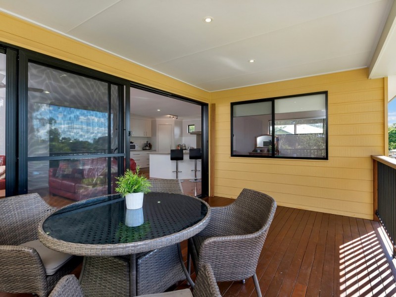 8 Ballow Street, Woodend QLD 4305