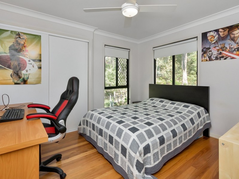 8 Ballow Street, Woodend QLD 4305