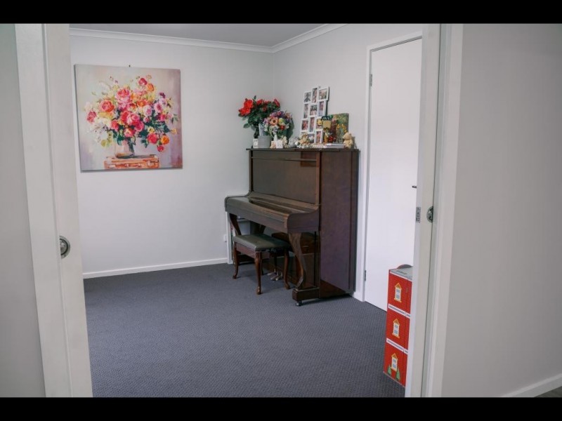 3 Blue Wren Boulevard, Kangaroo Flat VIC 3555