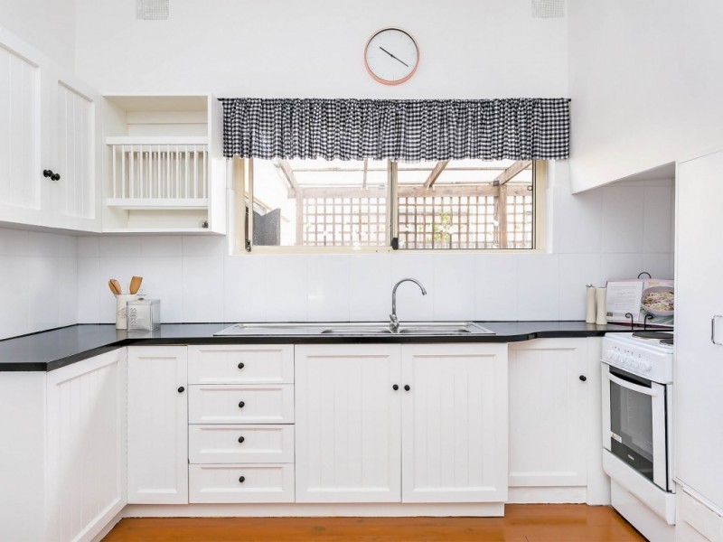 35 Brenthorpe Road, Seaton SA 5023