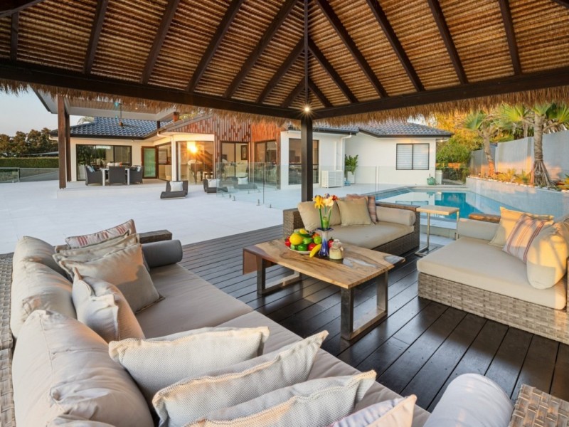 19 Saint Raphael Terrace, Bundall QLD 4217