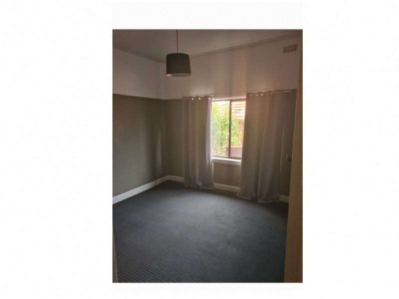 24 Lyonsville Avenue, Preston VIC 3072