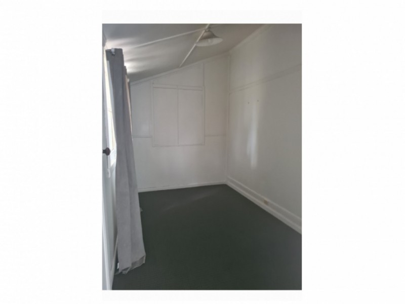 24 Lyonsville Avenue, Preston VIC 3072