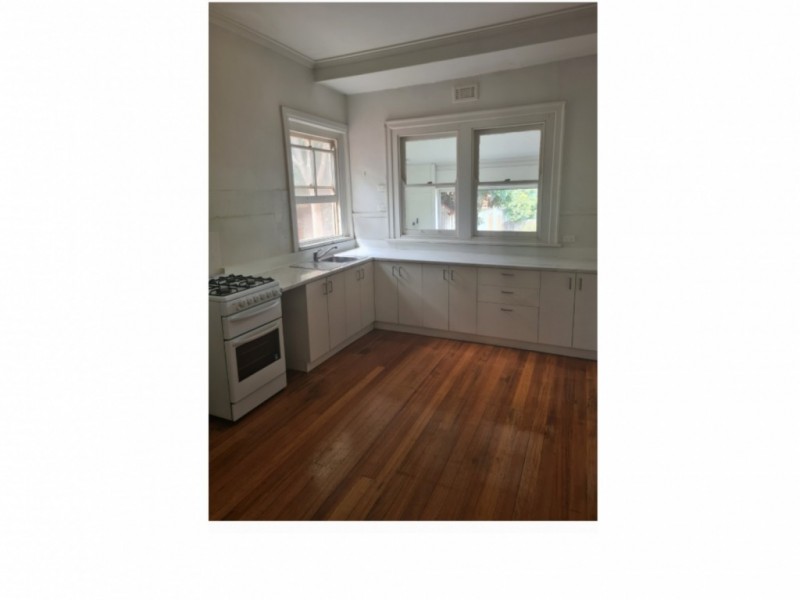 24 Lyonsville Avenue, Preston VIC 3072