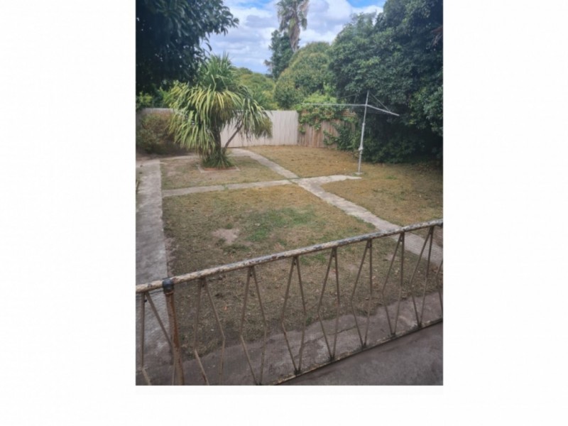 24 Lyonsville Avenue, Preston VIC 3072