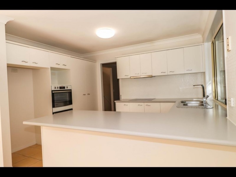 14 Wuruma Court, Elanora QLD 4221