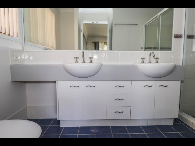 14 Wuruma Court, Elanora QLD 4221