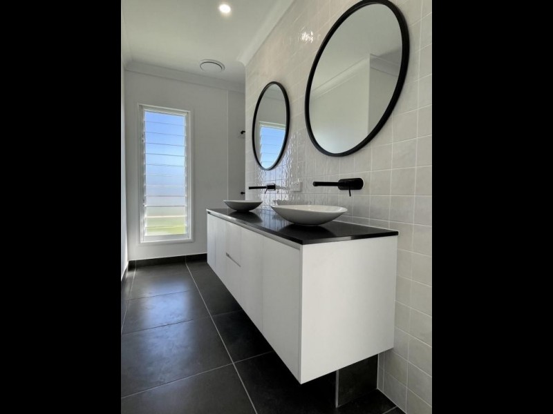 3 Maryann Court, Parkhurst QLD 4702