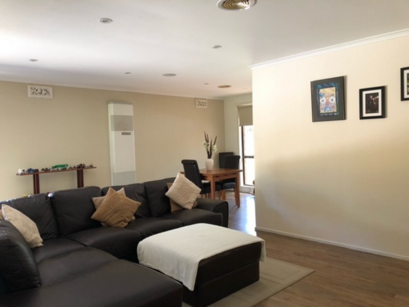 30 Merlin Crescent, Ferntree Gully VIC 3156