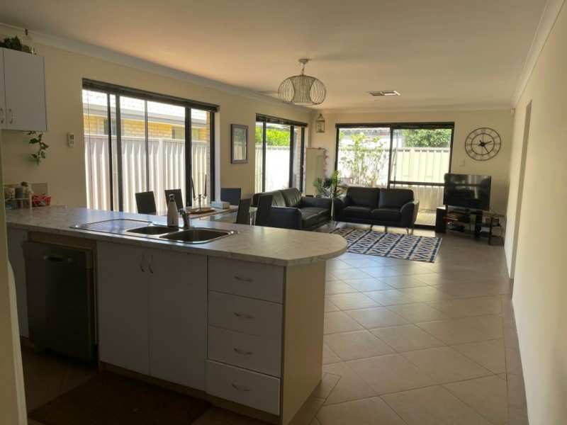 91 Kawana Avenue, Maddington WA 6109