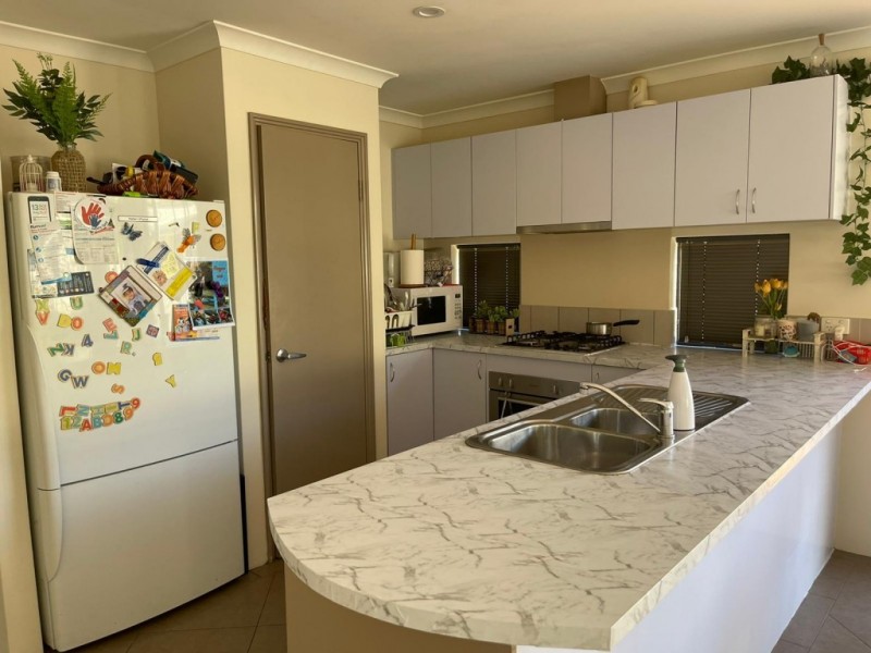 91 Kawana Avenue, Maddington WA 6109