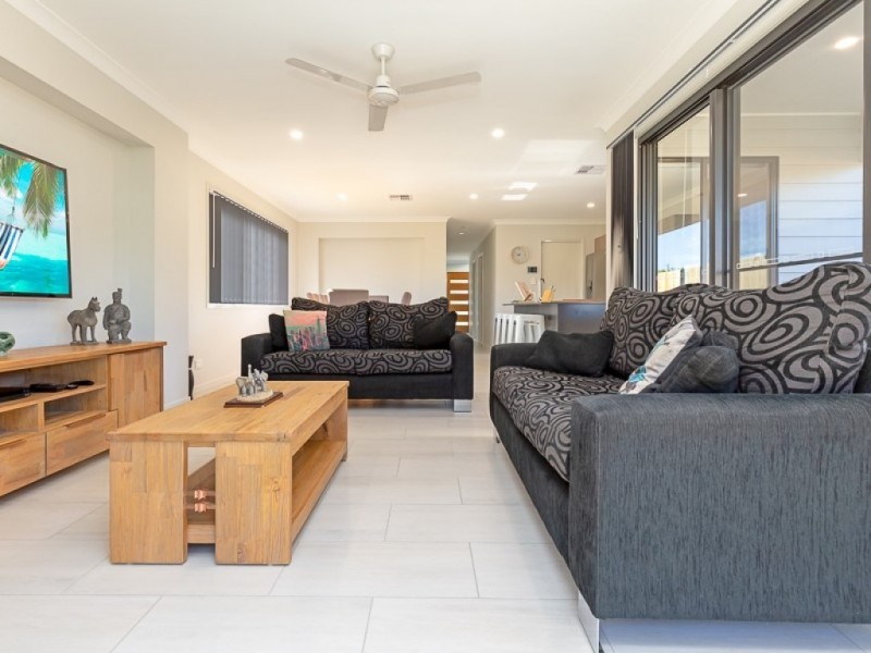 28 Jacana Ave, Woorim QLD 4507