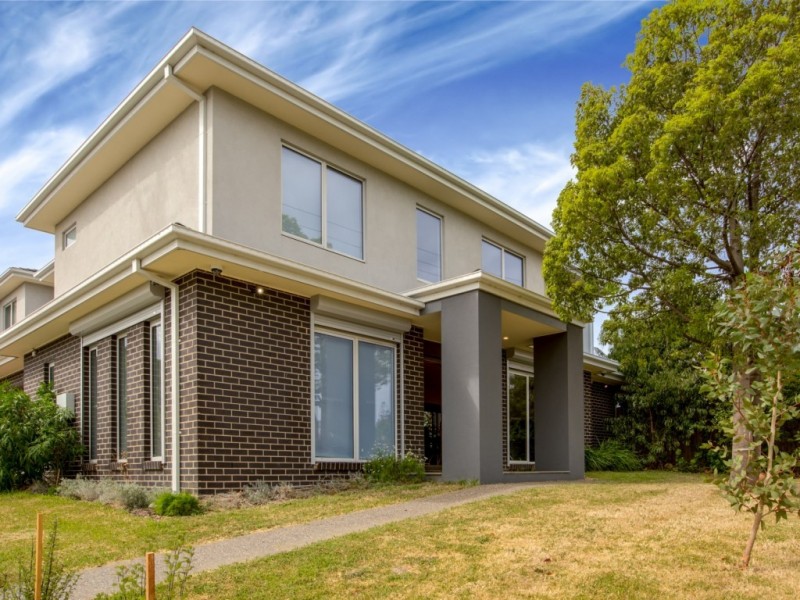 118 Stanley Ave, Mount Waverley VIC 3149