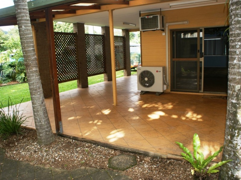 1 Banning Avenue, Brinsmead QLD 4870