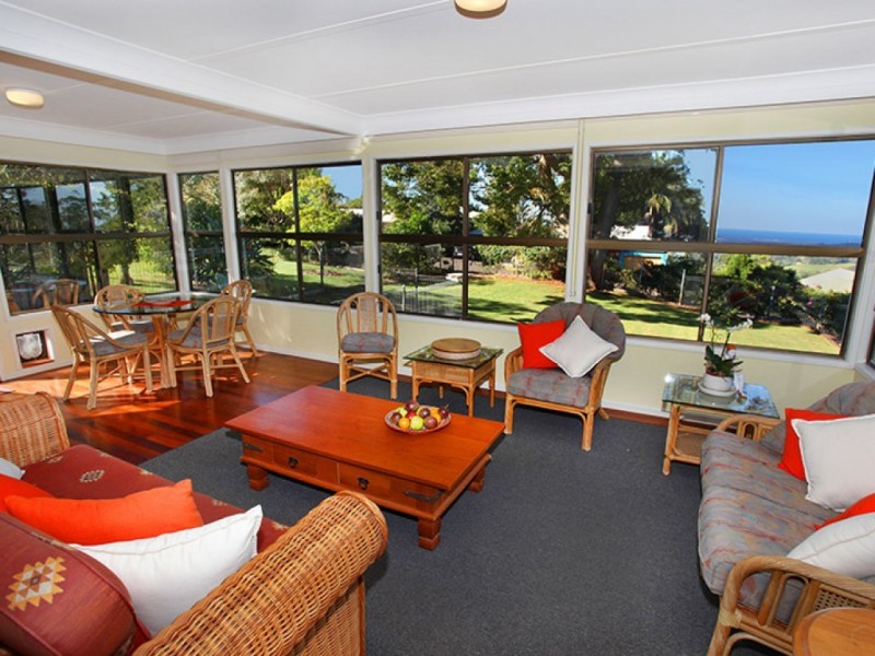 32 Post Office Road, Mapleton QLD 4560