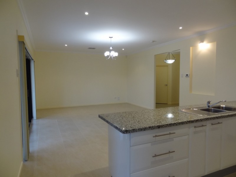 19 Adab Close, Boronia Heights QLD 4124