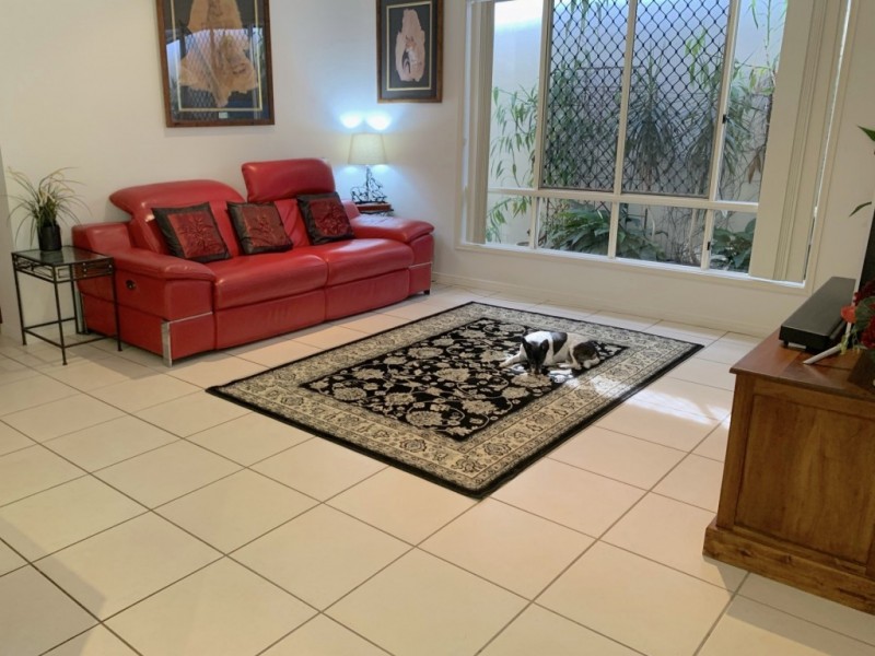 20 Tarawa St, Kawana Island QLD 4575