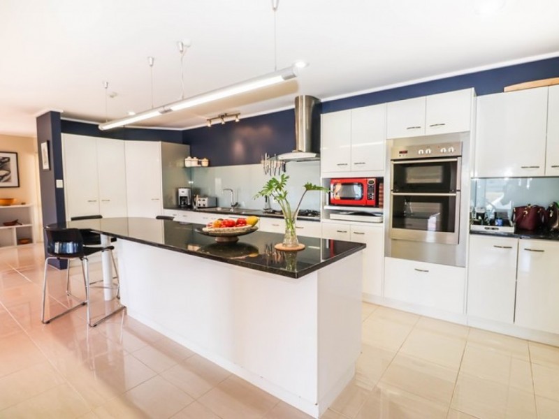 26 Voyagers Court, Raby Bay QLD 4163