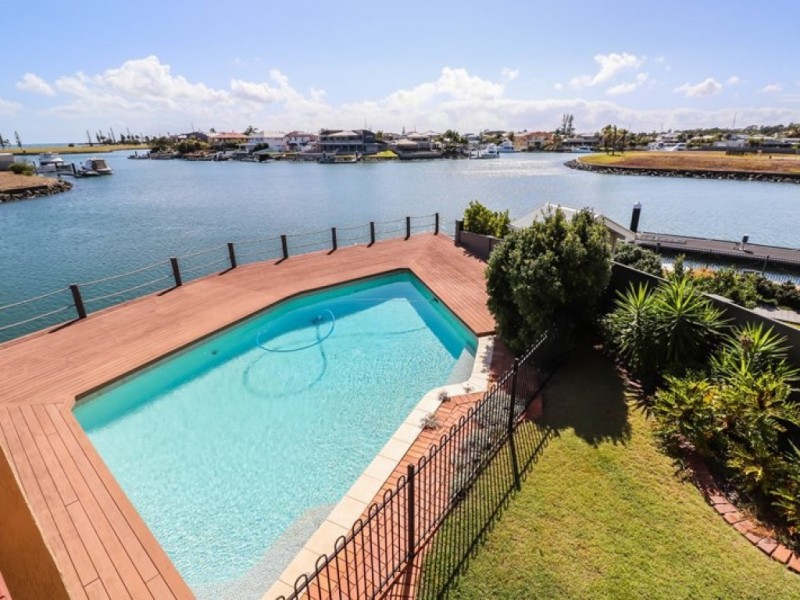 26 Voyagers Court, Raby Bay QLD 4163