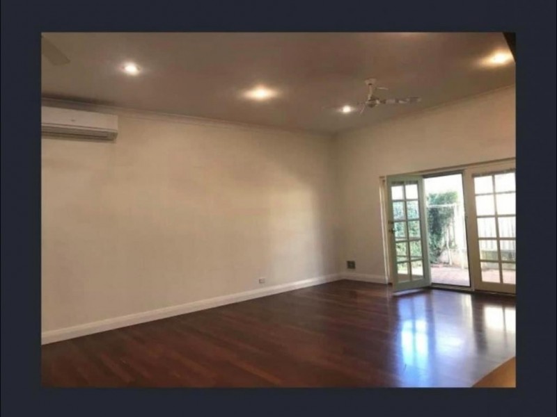 11 Newry St, Floreat WA 6014