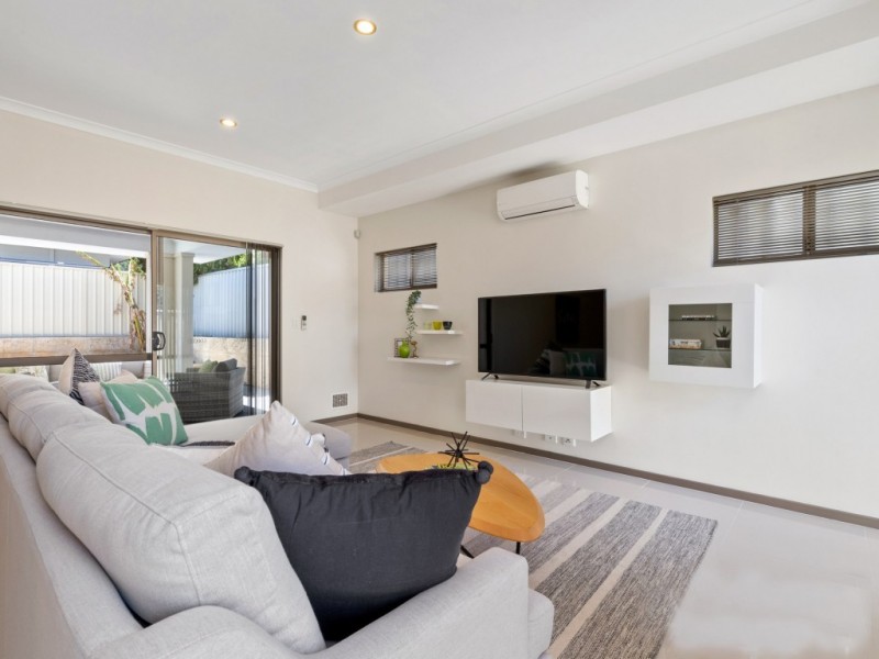 C/14 Kinsella, Joondanna WA 6060