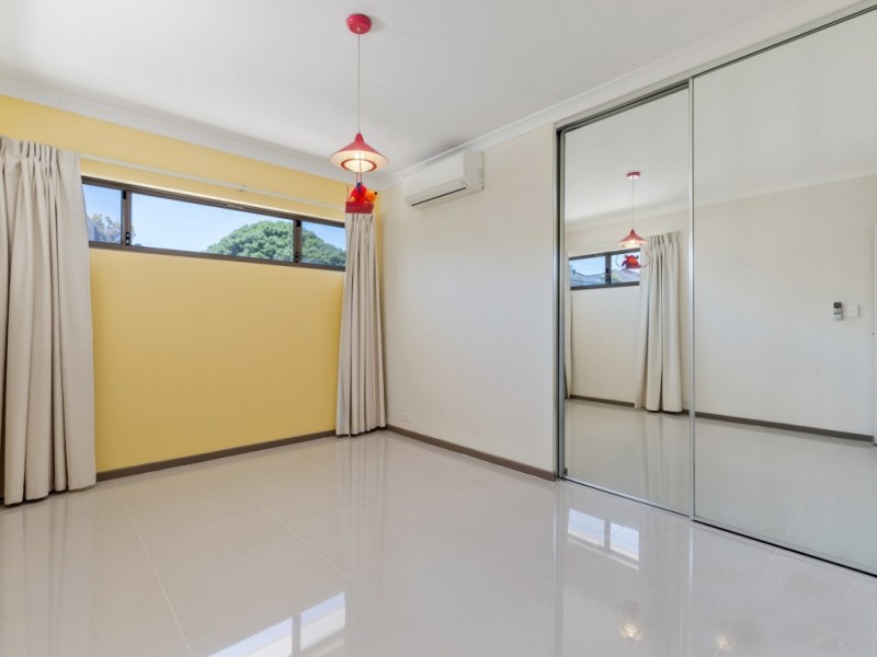 C/14 Kinsella, Joondanna WA 6060