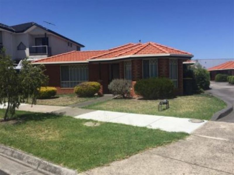 1/6 Portsmouth Place, Epping VIC 3076