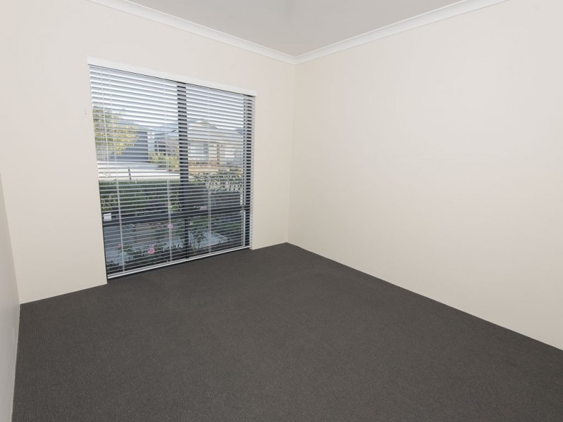 18 Porrum St, Wellard WA 6170