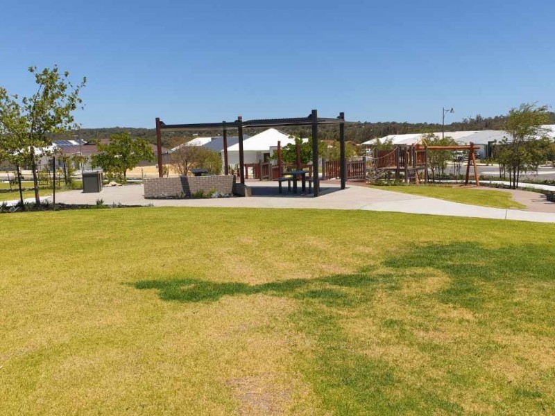 18 Porrum St, Wellard WA 6170